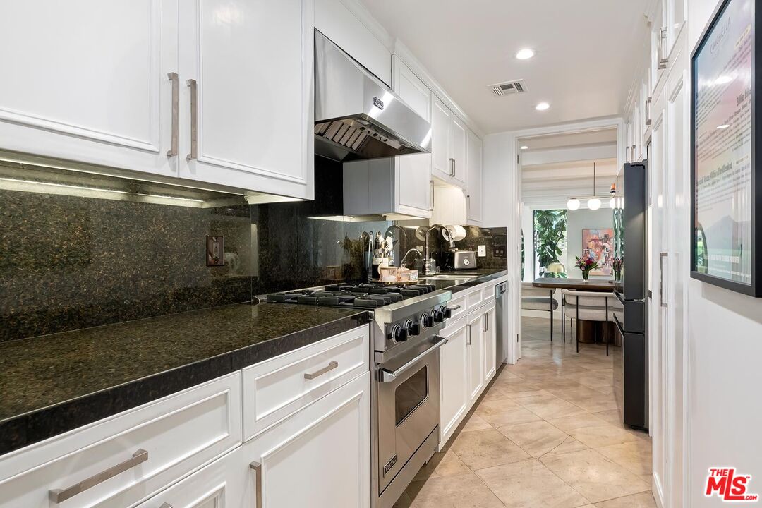 1033 Carol Dr Unit: 104