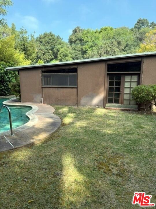 2528 Hutton Dr