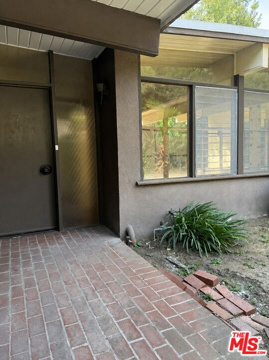 2528 Hutton Dr