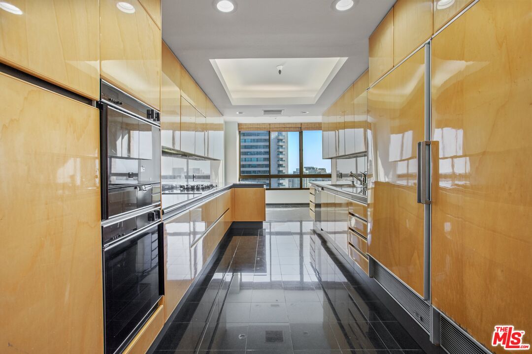 10430 Wilshire Blvd Unit: 2001