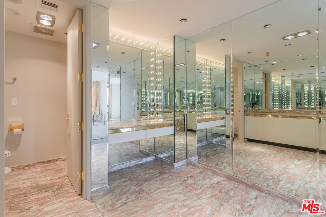 10430 Wilshire Blvd Unit: 2001