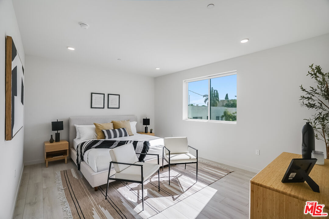 1021 S Shenandoah St Unit: 303