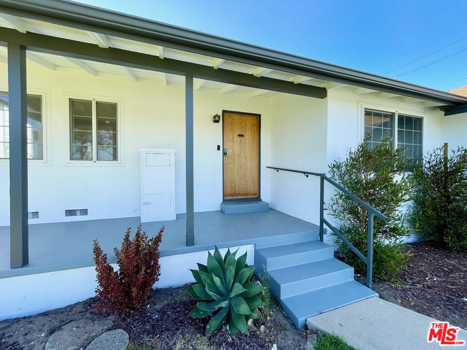 6031 Will Rogers St