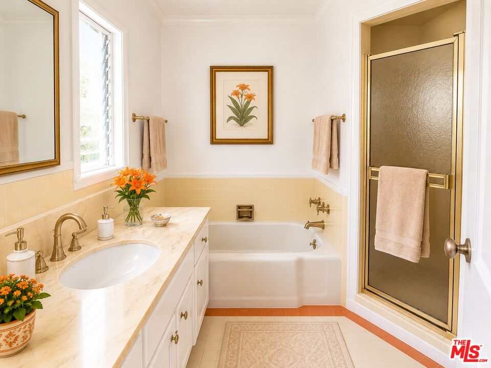 1292 Devon Ave Unit: 1296