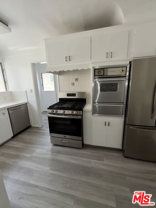 1292 Devon Ave Unit: 1296