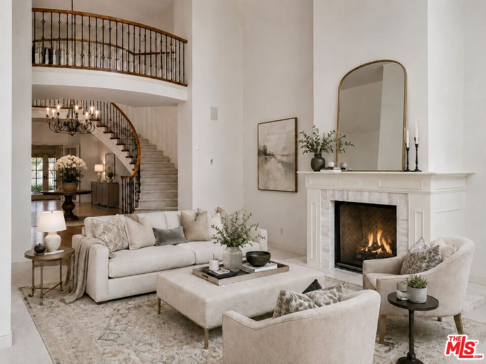 12386 Ridge Cir