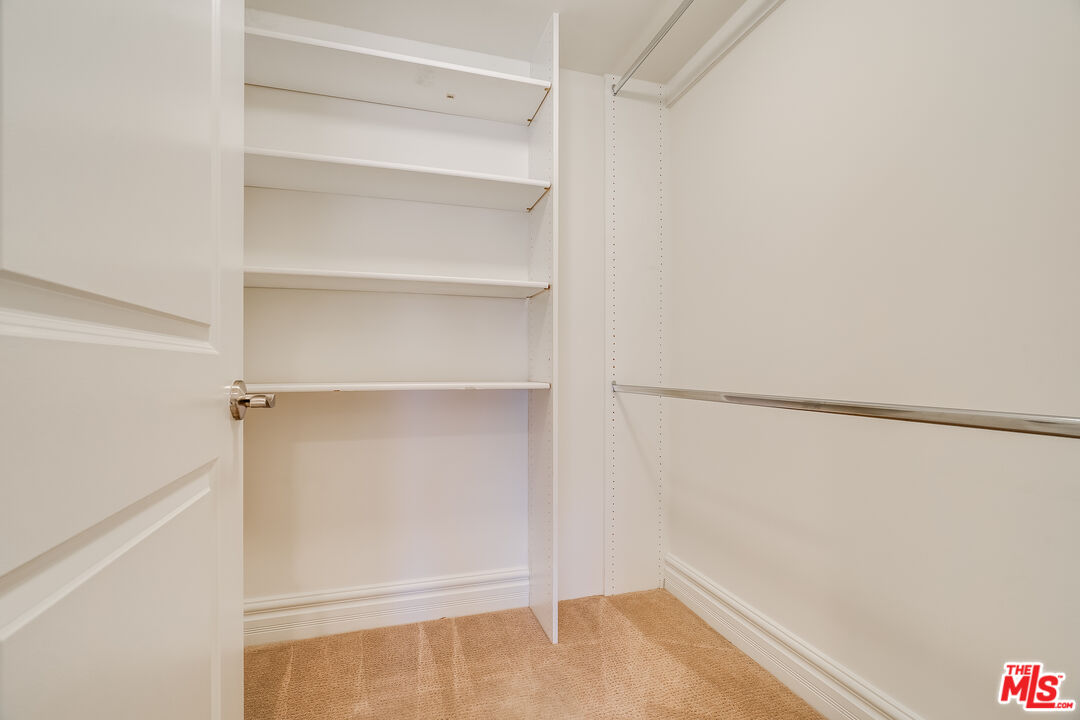 8610 Chalmers Dr Unit: 302