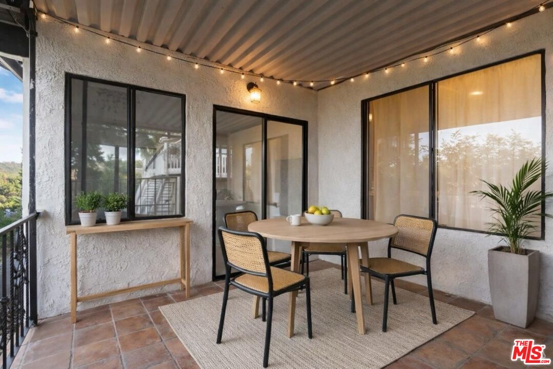 4912 Llano Dr