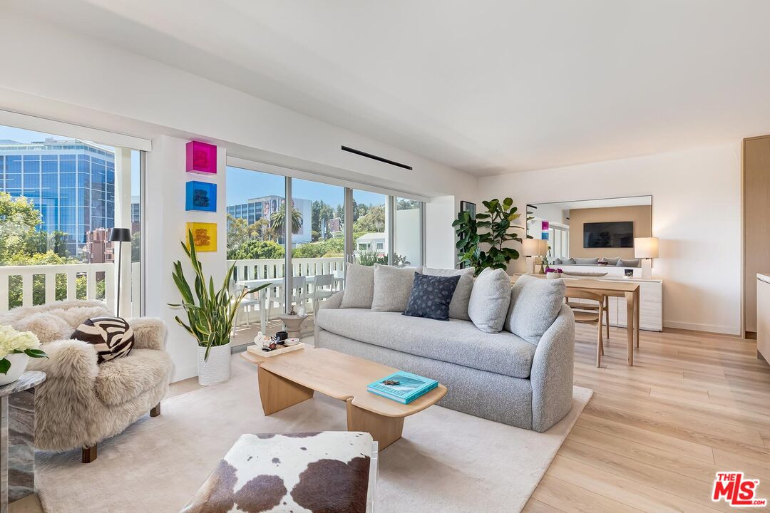999 N Doheny Dr Unit: 601