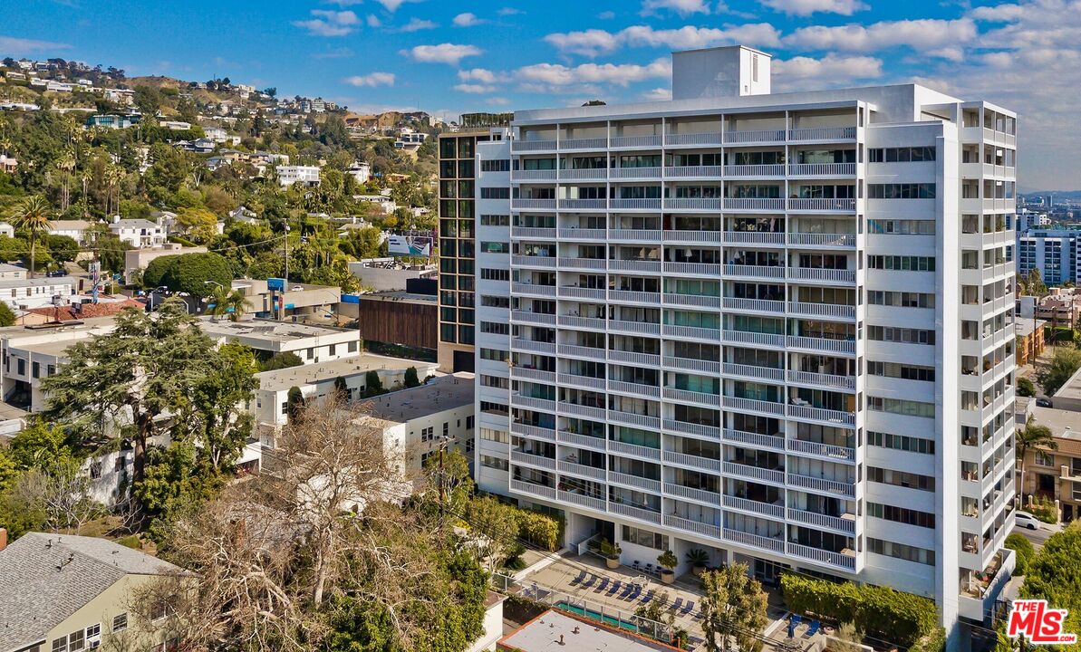 999 N Doheny Dr Unit: 601