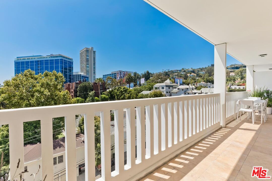 999 N Doheny Dr Unit: 601