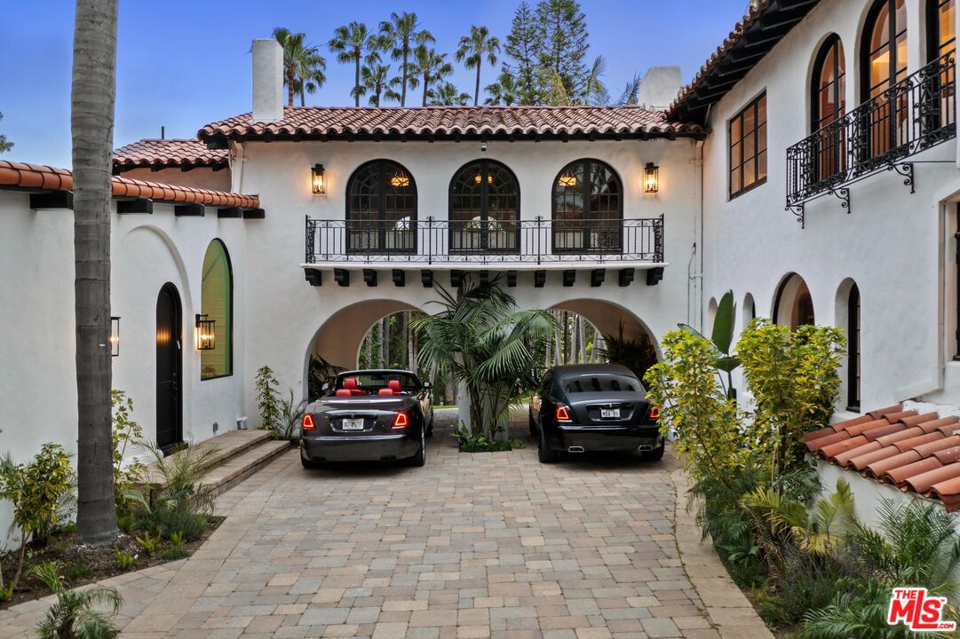 9451 Sunset Blvd