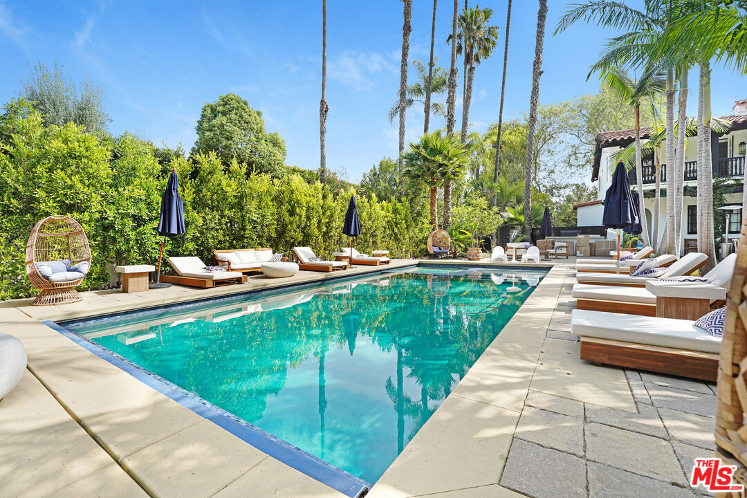 9451 Sunset Blvd
