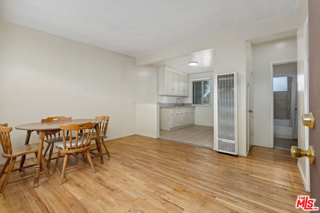 2321 3rd Ave