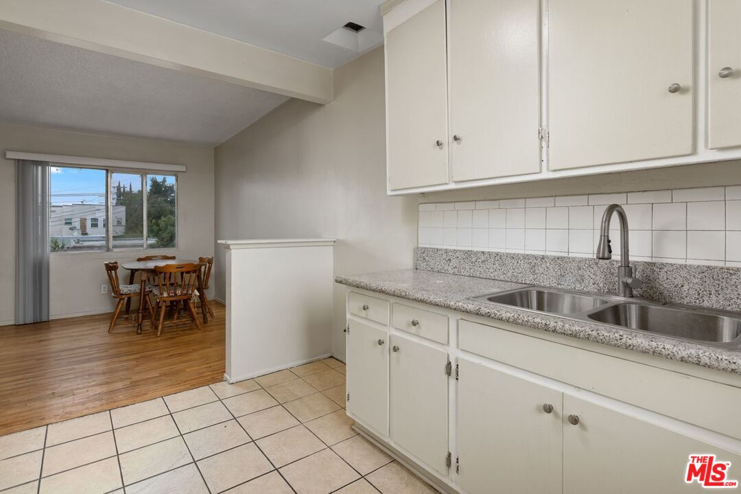 2321 3rd Ave