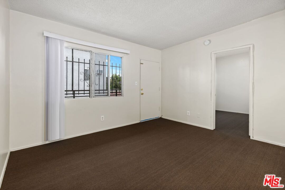 2321 3rd Ave