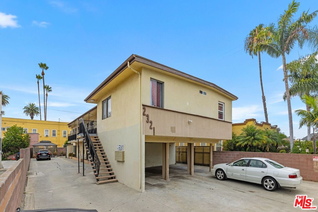 2321 3rd Ave