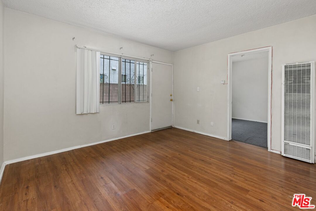 2321 3rd Ave