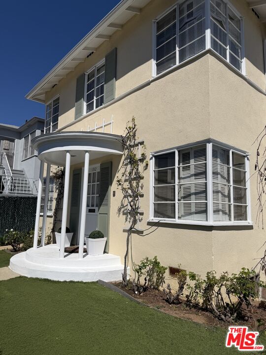 1312 Devon Ave Unit: 1314