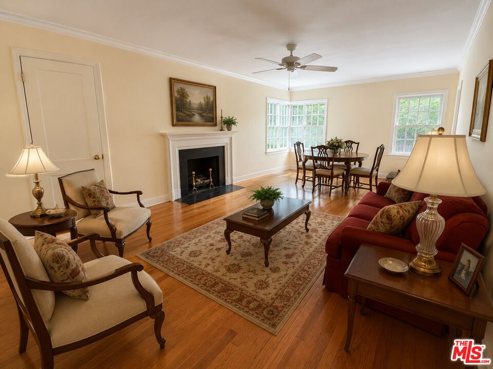 1312 Devon Ave Unit: 1314