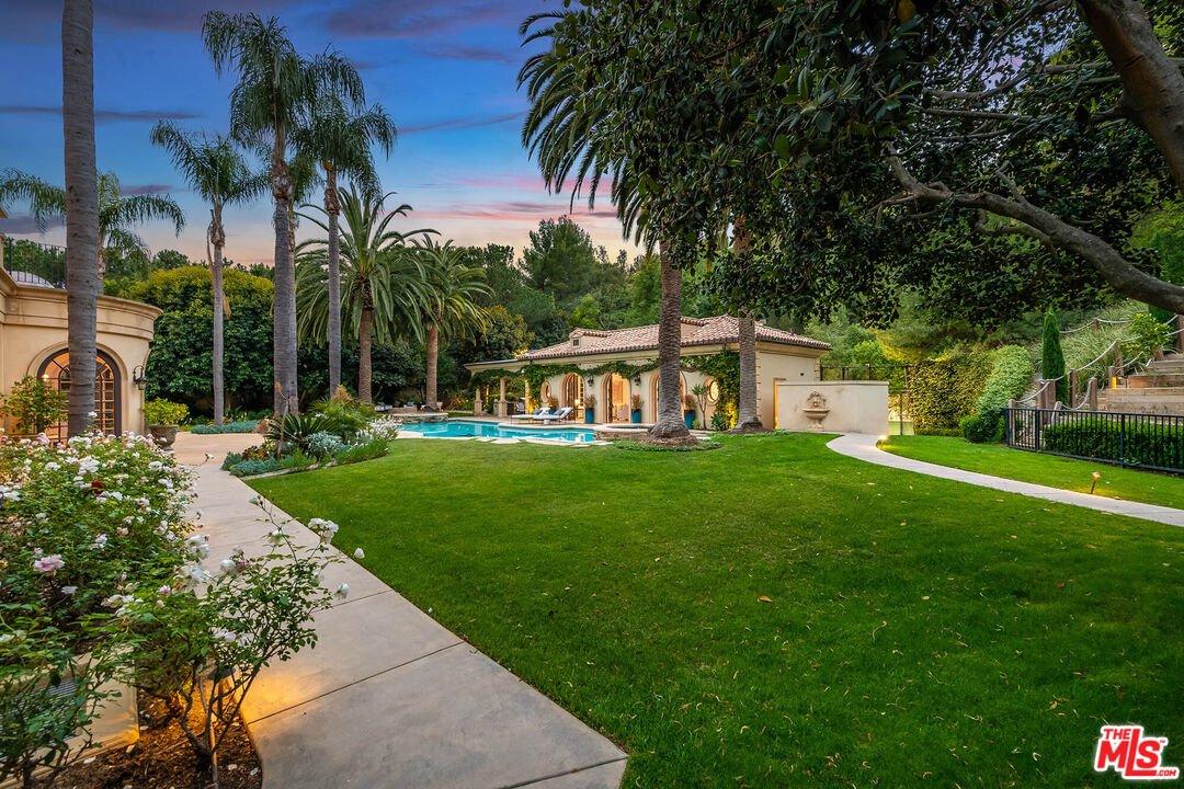 70 Beverly Park