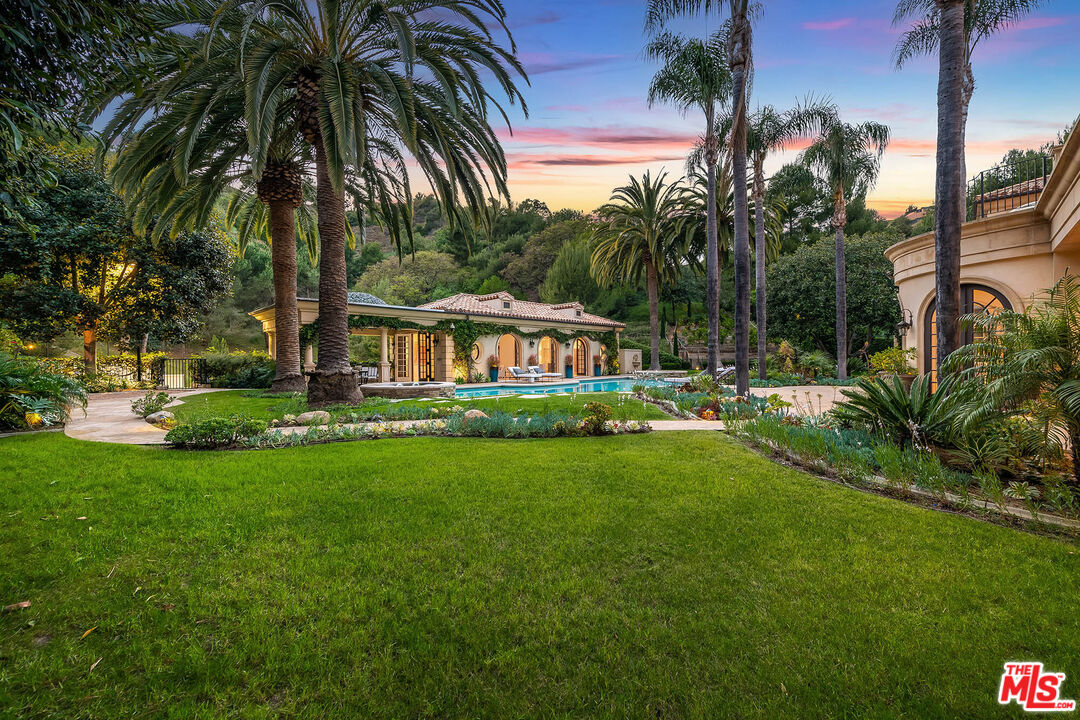 70 Beverly Park