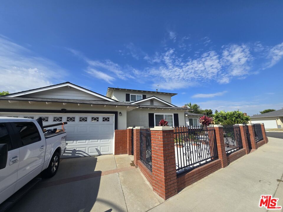 11515 Hallwood Dr