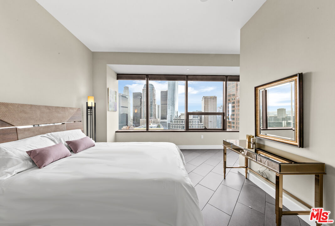 1100 Wilshire Blvd Unit: 2411