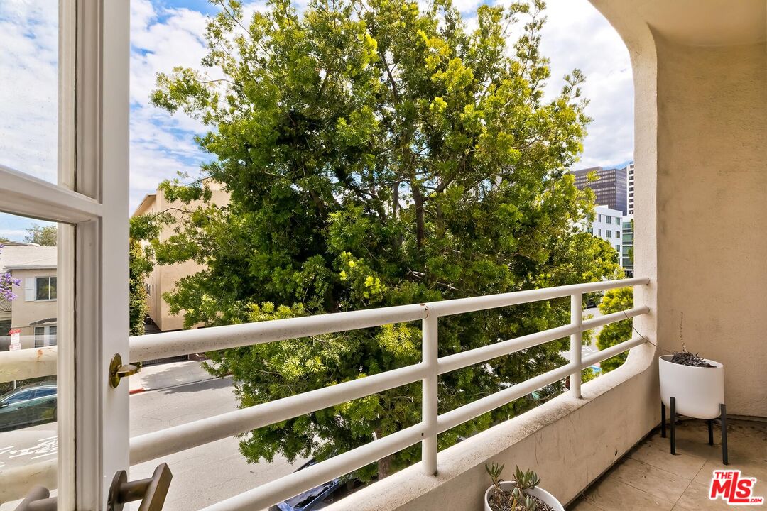 9921 Durant Dr Unit: 2