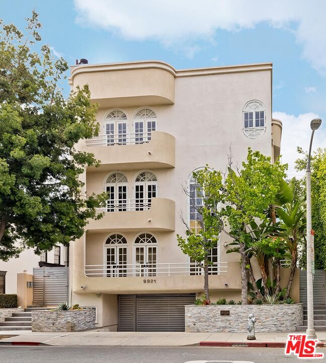9921 Durant Dr Unit: 2