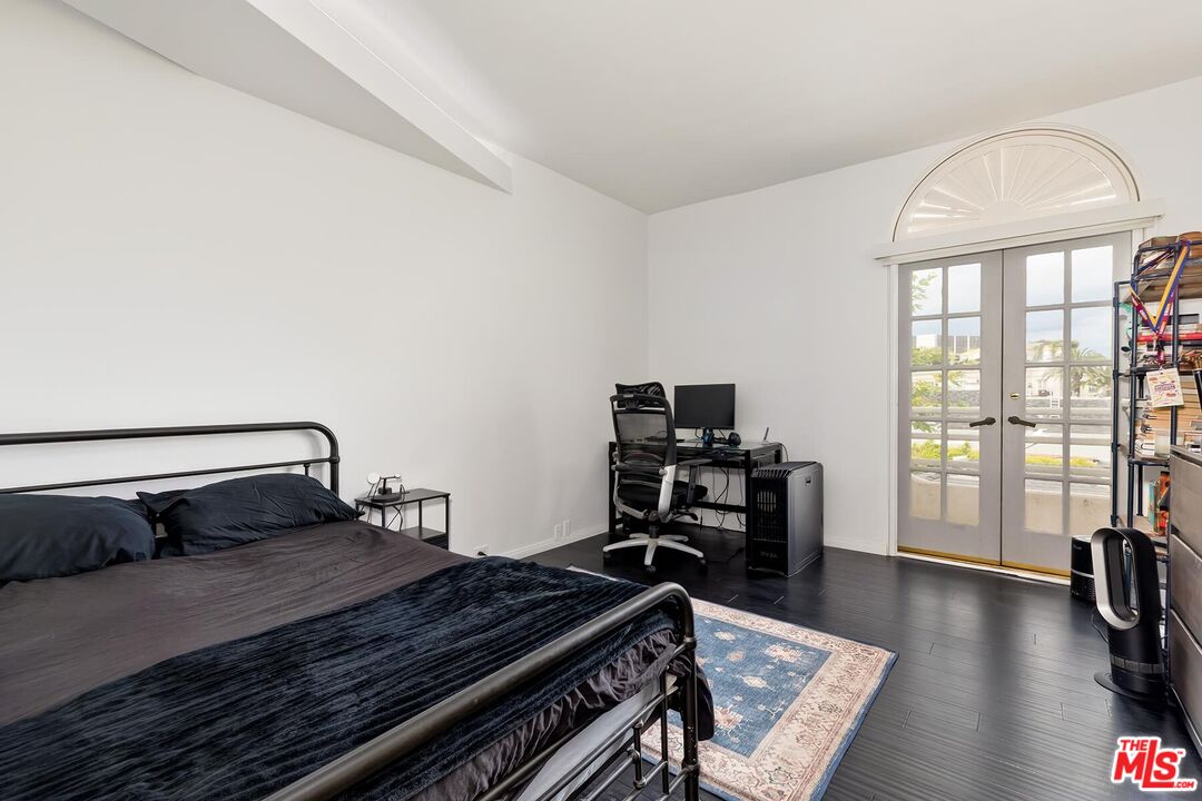 9921 Durant Dr Unit: 2