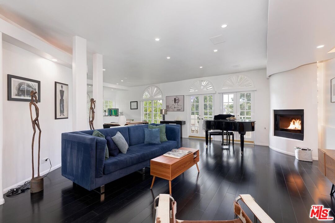 9921 Durant Dr Unit: 2