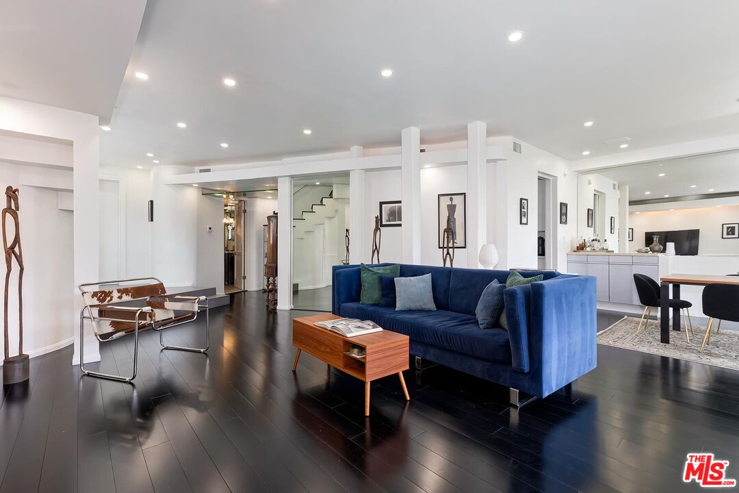 9921 Durant Dr Unit: 2