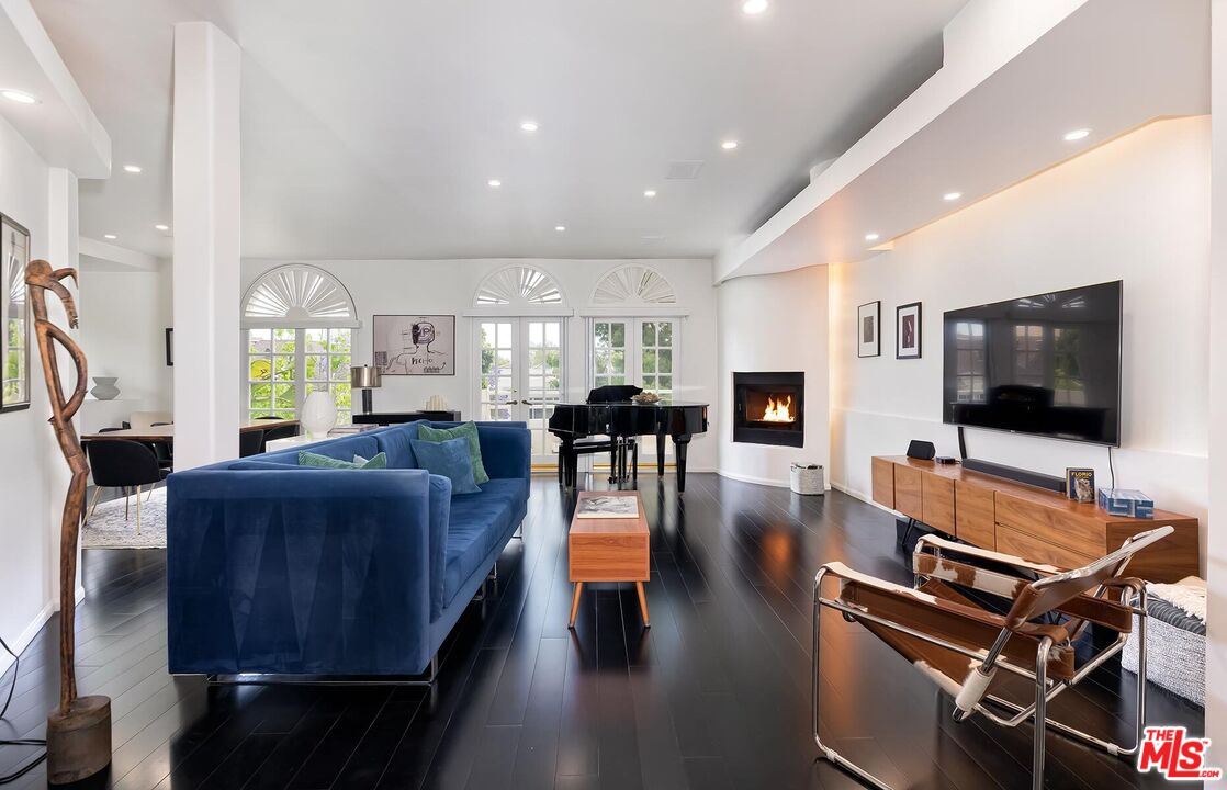 9921 Durant Dr Unit: 2