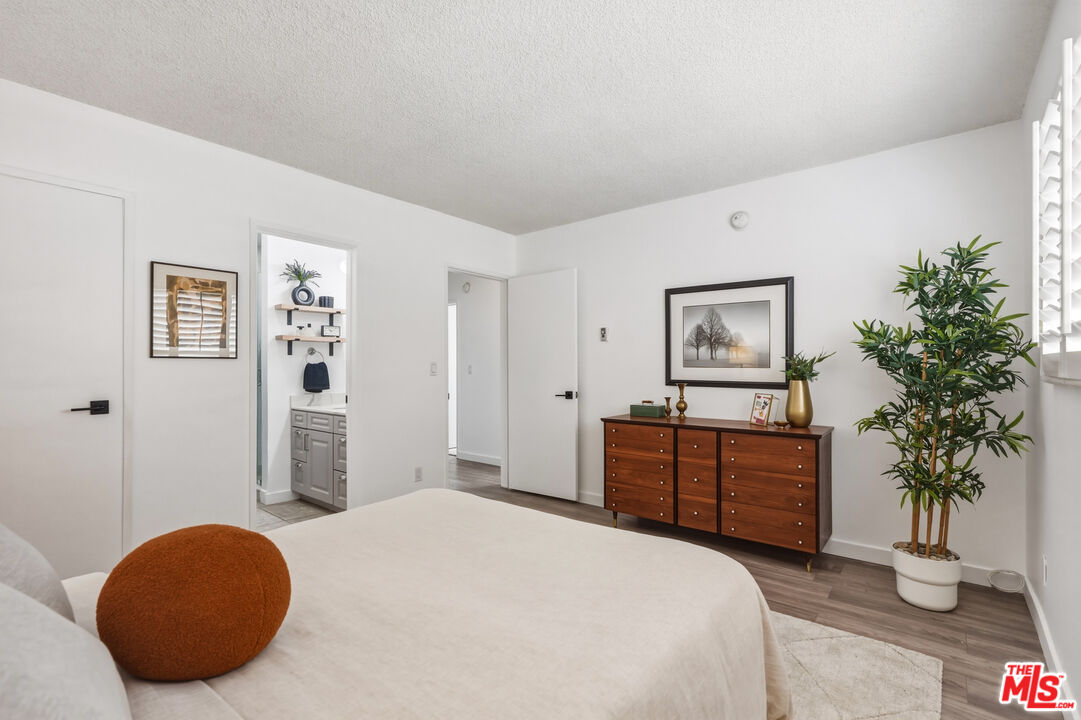 11867 Idaho Ave Unit: 9