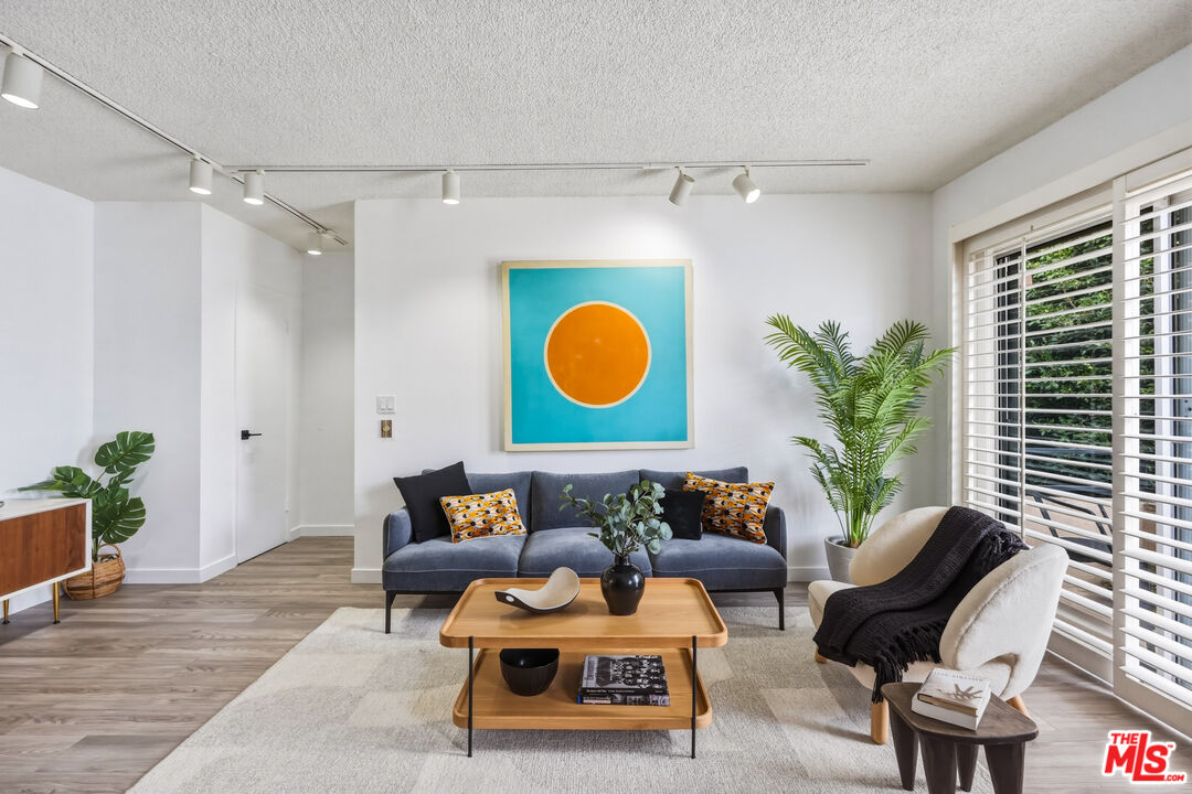 11867 Idaho Ave Unit: 9