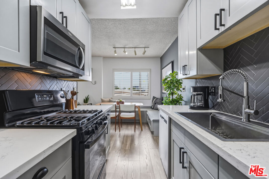 11867 Idaho Ave Unit: 9