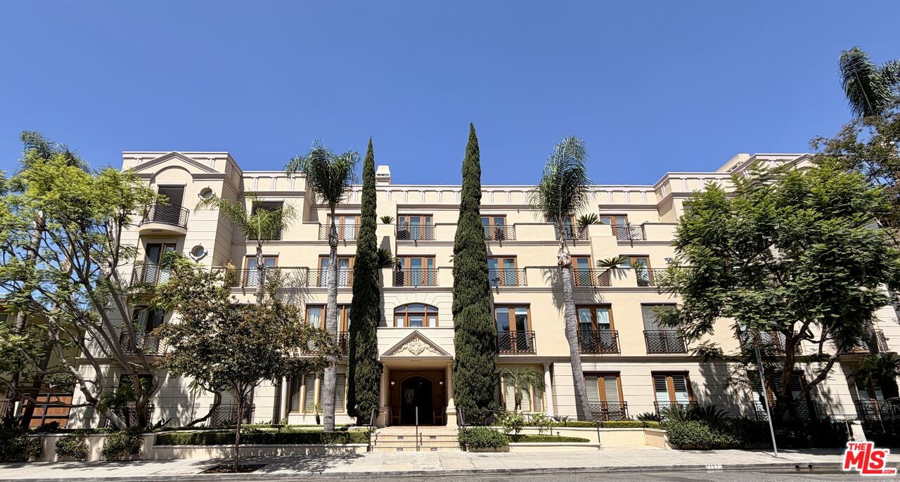 137 S Spalding Dr Unit: 401