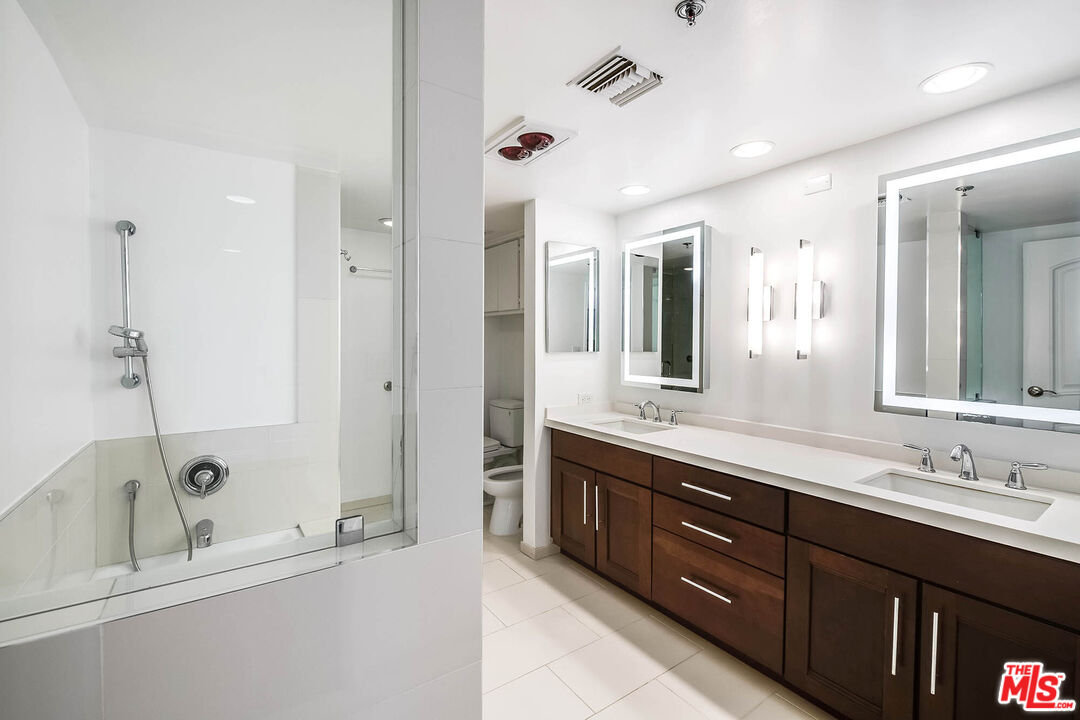 10660 Wilshire Blvd Unit: 701