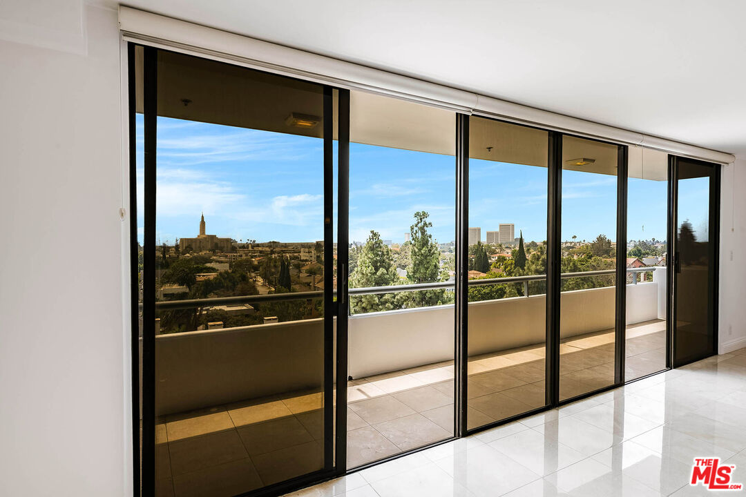 10660 Wilshire Blvd Unit: 701