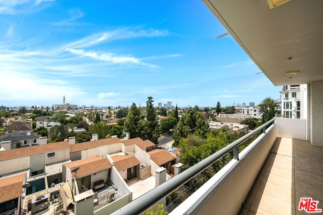 10660 Wilshire Blvd Unit: 701