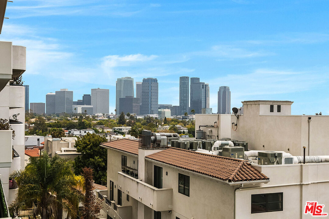 10660 Wilshire Blvd Unit: 701