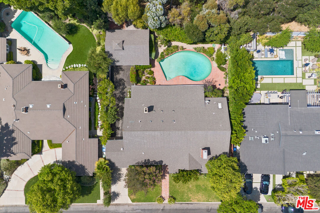 16011 Meadowcrest Rd