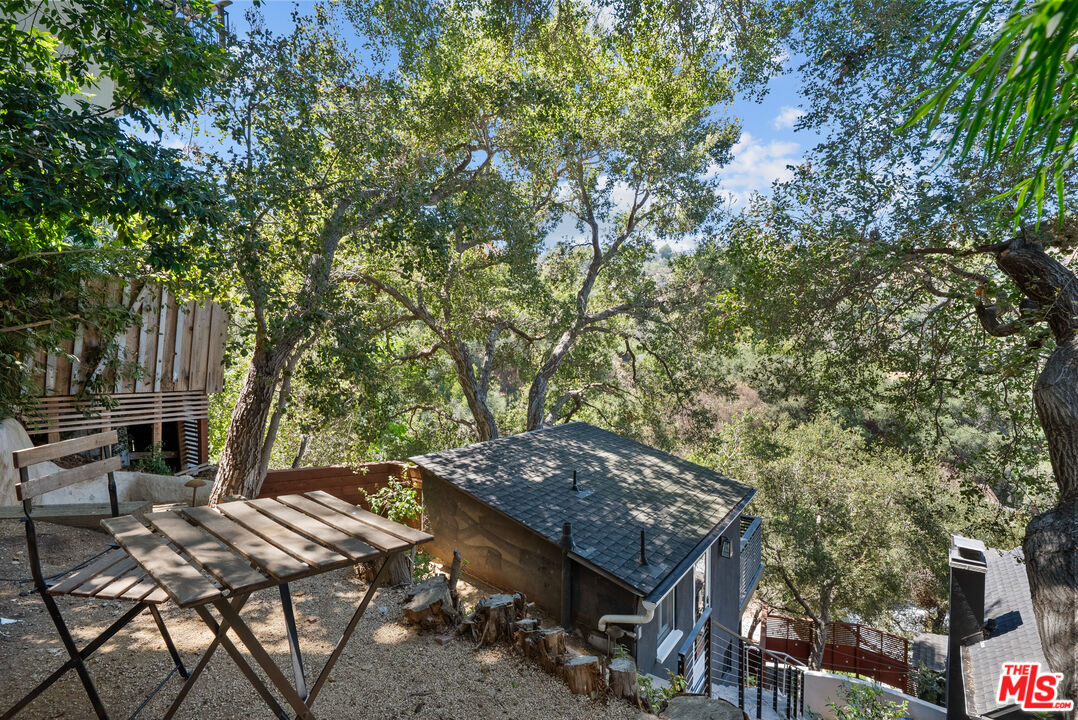 8316 Maple Dr