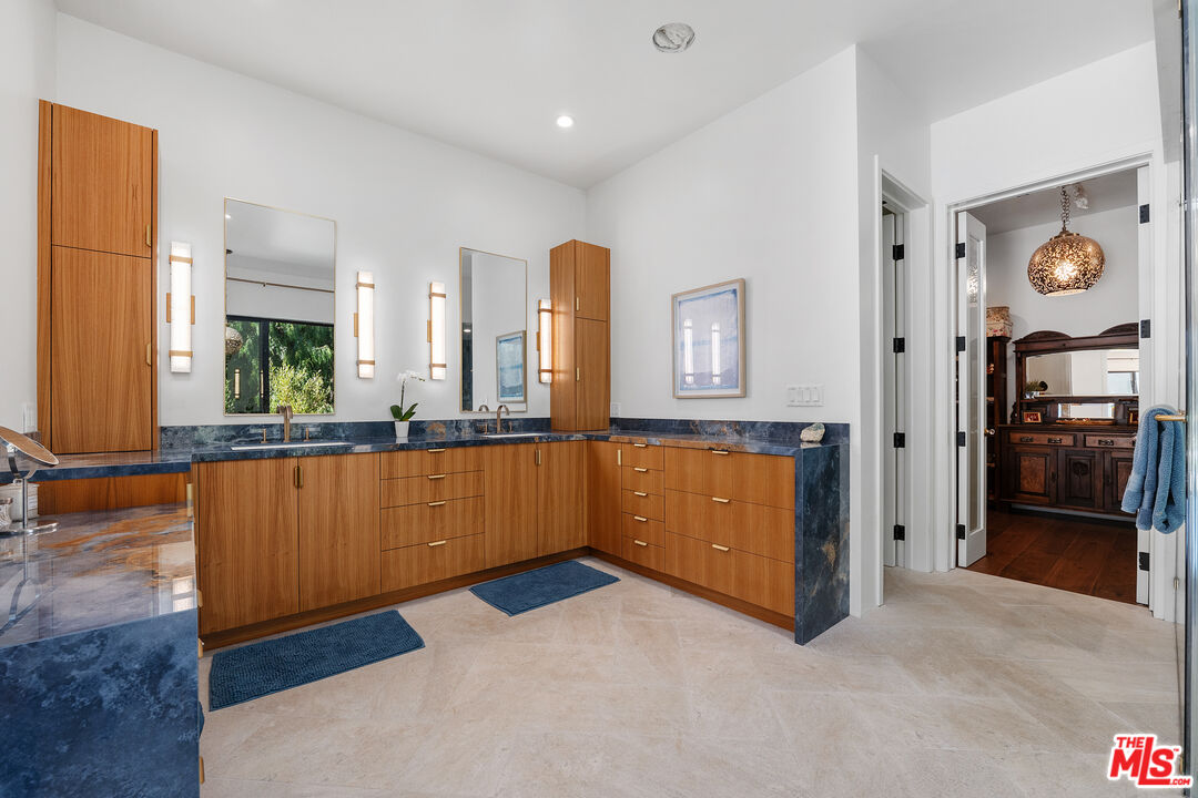31847 Hidden Highland Rd