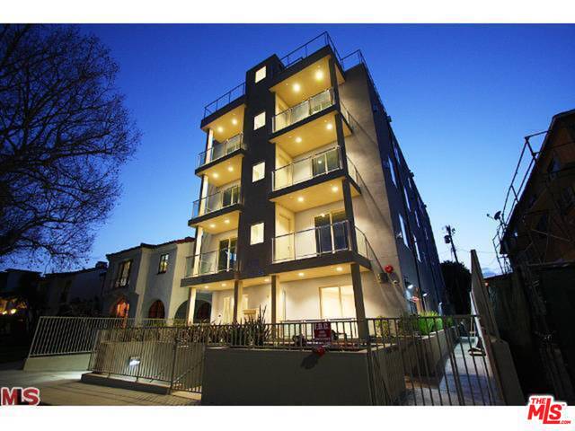 819 S HOLT AVE Unit: PH