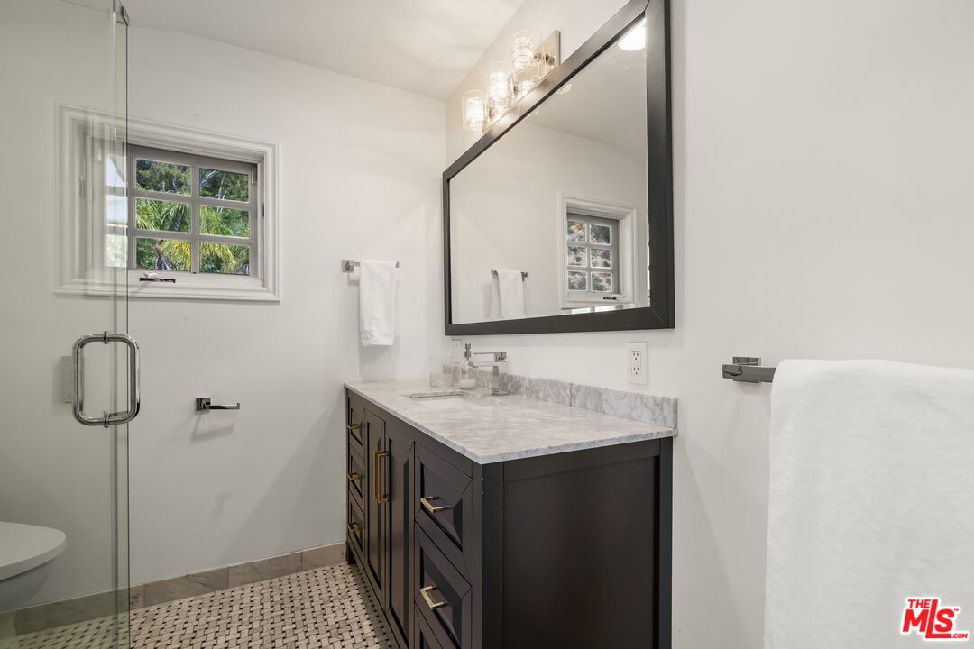 9023 Alto Cedro Dr