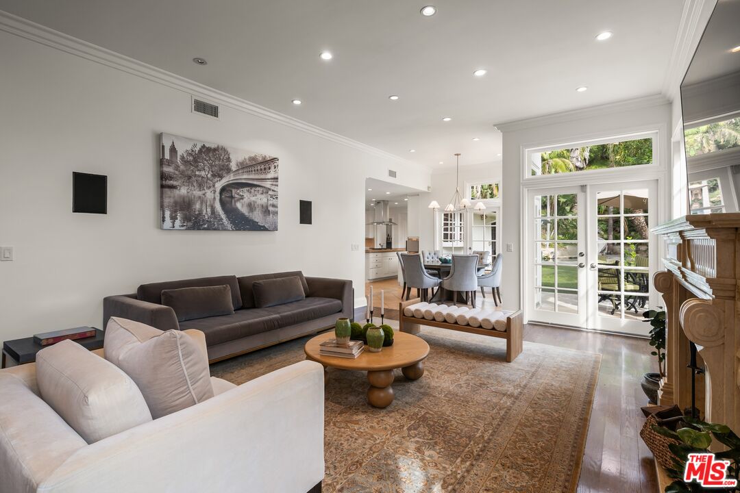 9023 Alto Cedro Dr