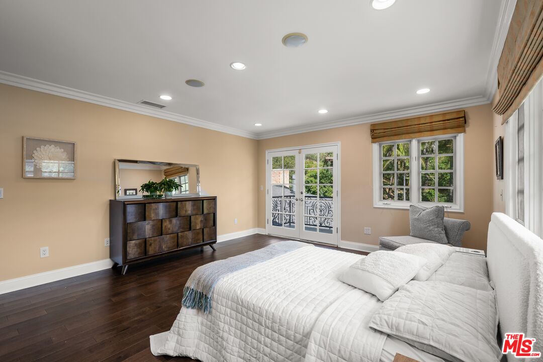 9023 Alto Cedro Dr
