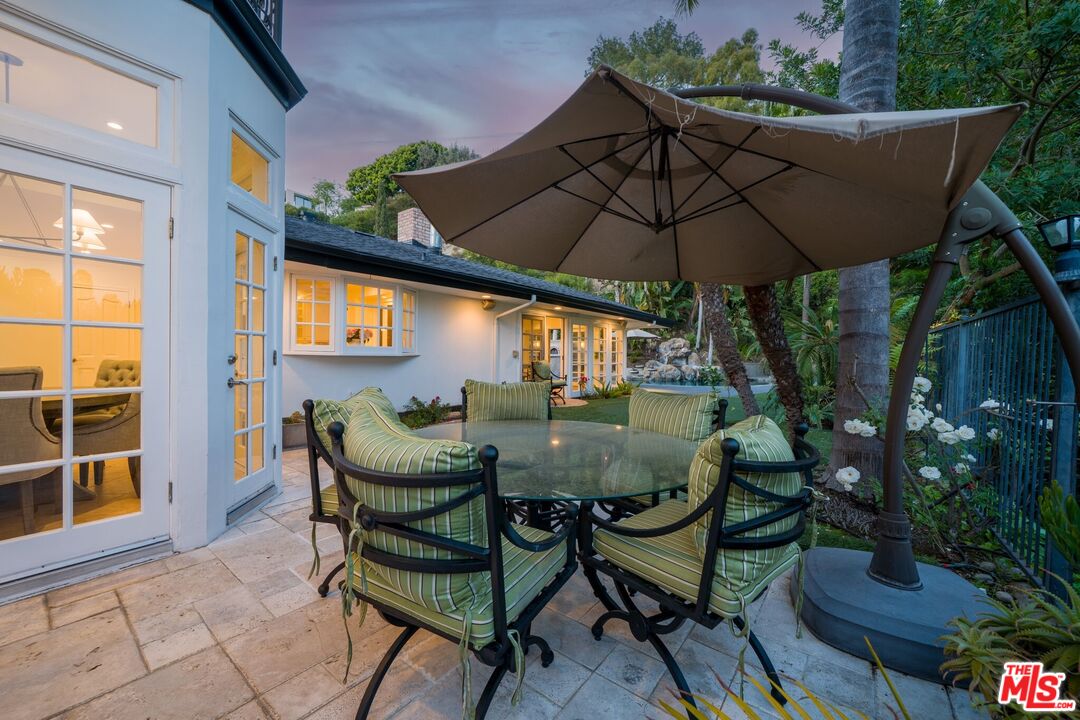 9023 Alto Cedro Dr